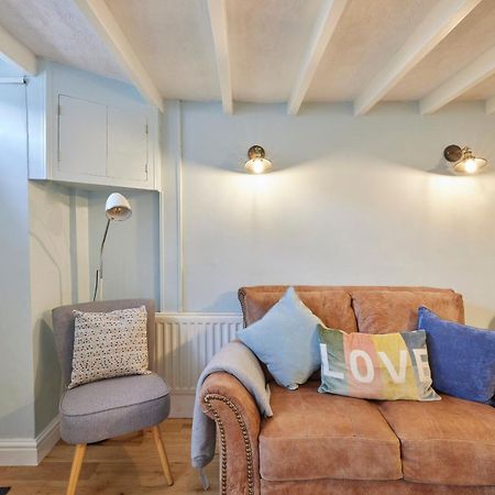Host & Stay - Honey Cottage Hinderwell Extérieur photo