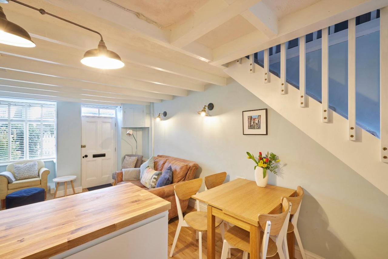 Host & Stay - Honey Cottage Hinderwell Extérieur photo