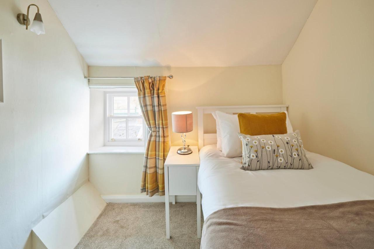 Host & Stay - Honey Cottage Hinderwell Extérieur photo